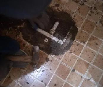 无锡卫生间漏水维修公司为您分享下卫生间渗水如何处理及注意事项